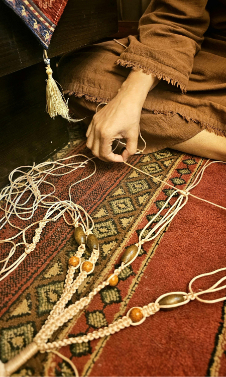 Straw baskets and weaving